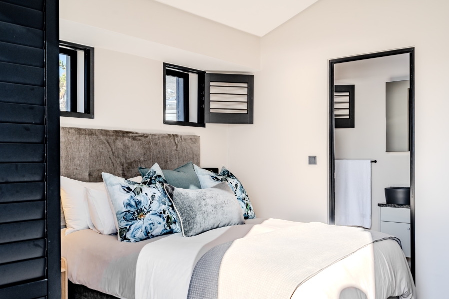 5 Bedroom Property for Sale in Camps Bay Western Cape